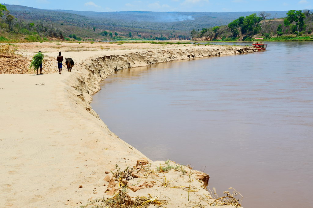Tsiribihina River Descent